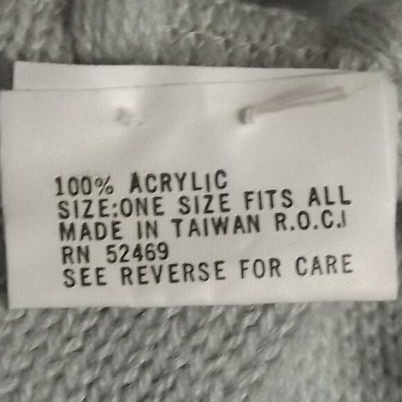 Knit Scarf, 7 x 55.5, Grey, White Pattern, Fringe ends, Acrylic, Mid weight - Picture 7 of 8